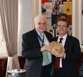 Jiri Kraus receiving the Devonshire Plate from the President, Mike Roberts